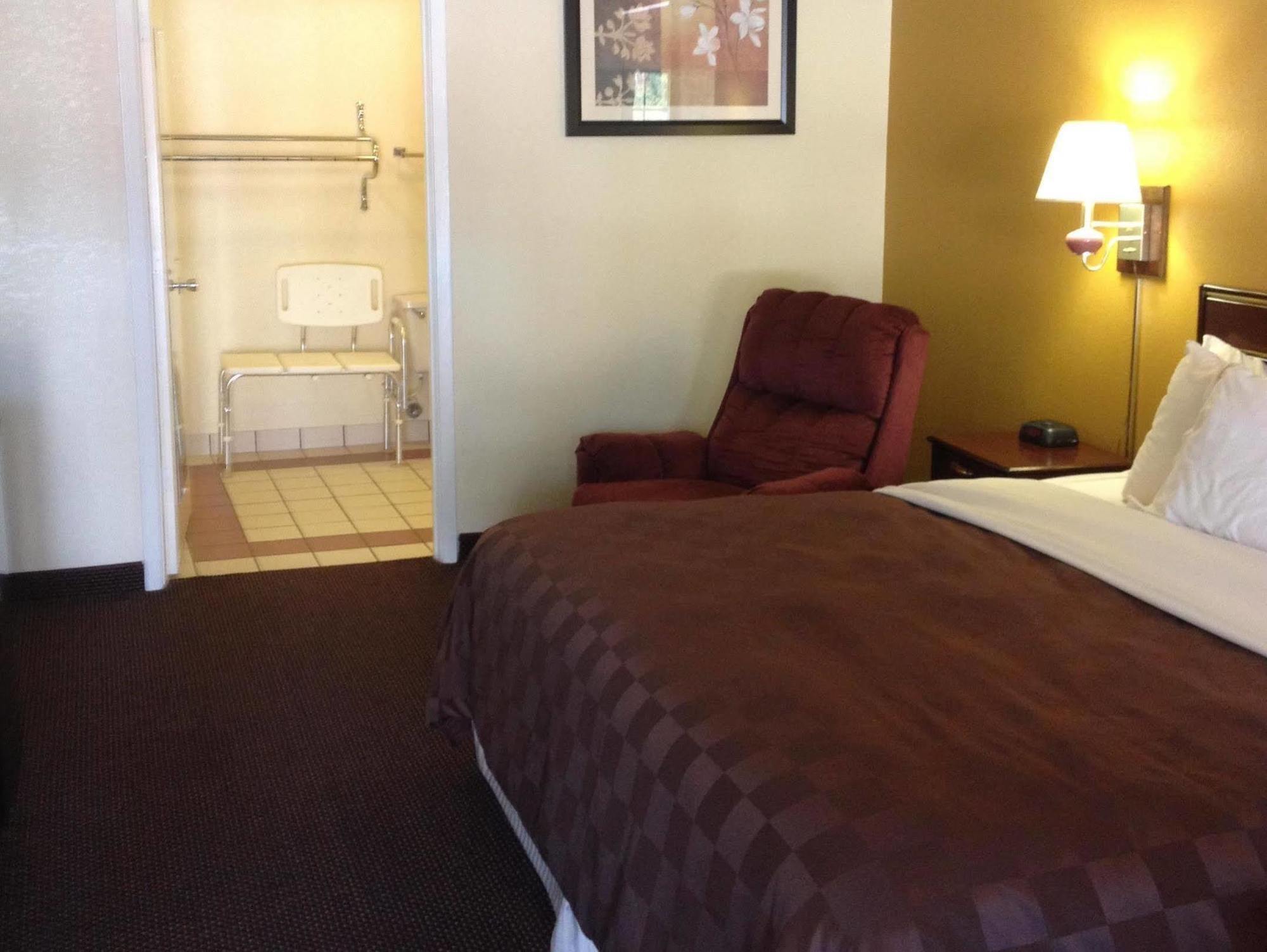 Americas Best Value Inn - Batesville Extérieur photo