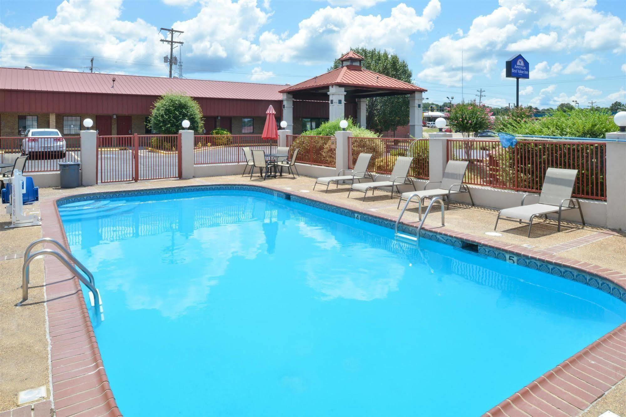 Americas Best Value Inn - Batesville Extérieur photo