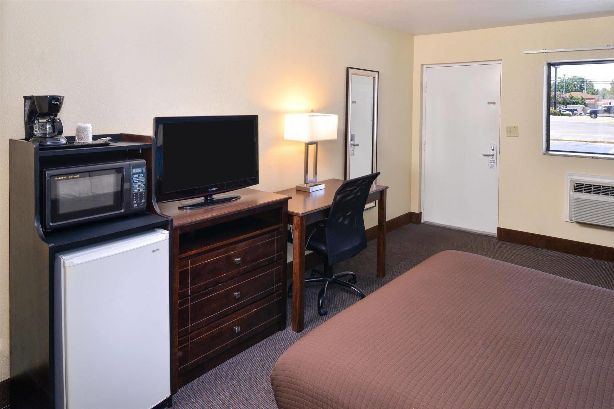Americas Best Value Inn - Batesville Extérieur photo