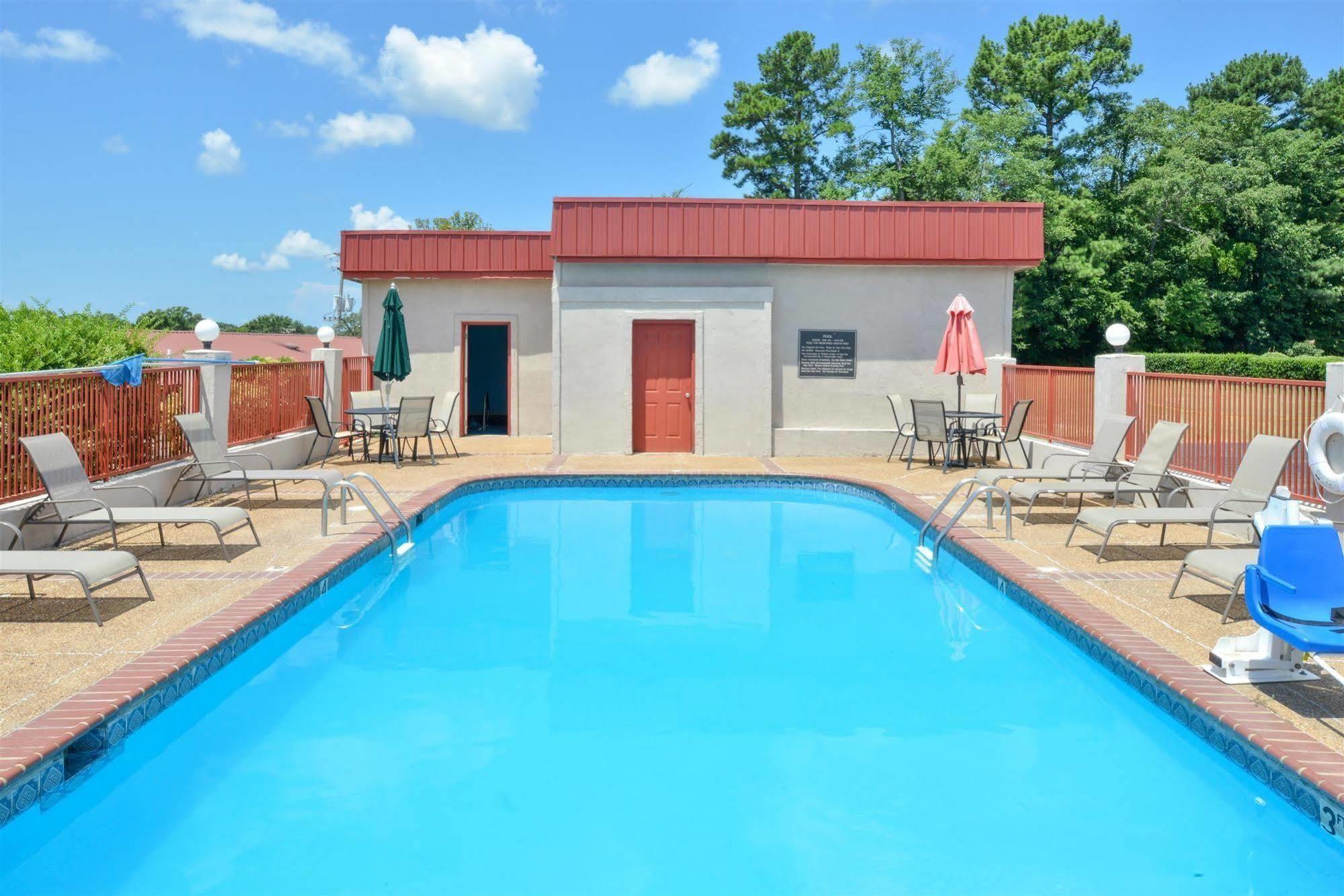 Americas Best Value Inn - Batesville Extérieur photo