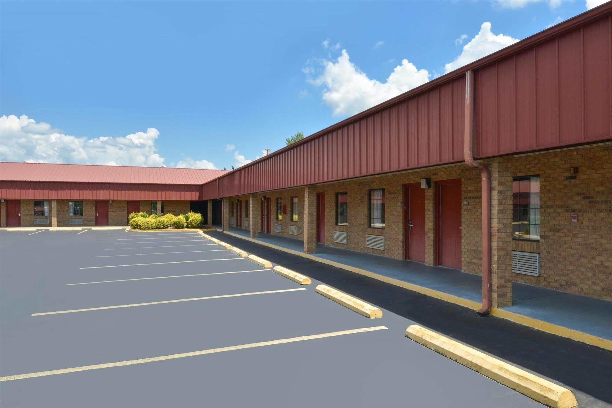Americas Best Value Inn - Batesville Extérieur photo